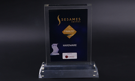 為什么說(shuō)有機(jī)玻璃展示架具有廣告宣傳的效果?